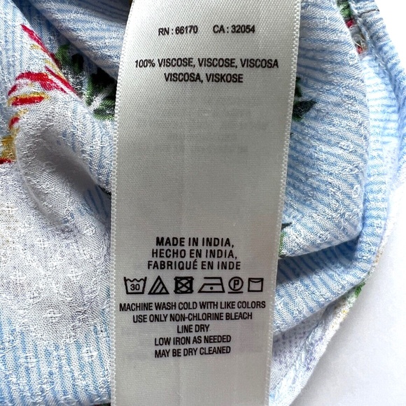 Maeve Floral Blouse in Light Blue and White - Picture 4 of 6